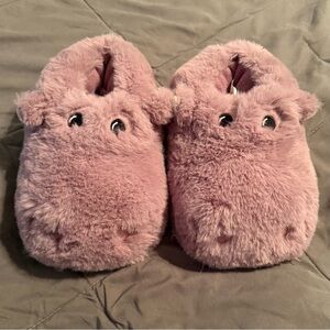 Old Navy Toddler Hippo Slippers, Size S 7-8, Light Purple